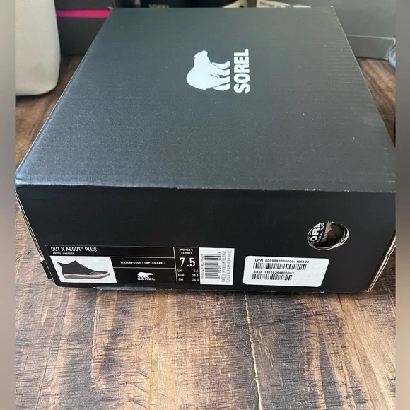 Sorel boots - Picture 4 of 7